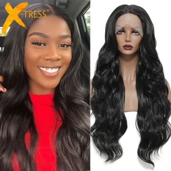 Siyah Renkli Sentetik Dantel Peruk Siyah Kadınlar İçin X-TRESS Yumuşak 28 inç Uzun Vücut Dalga Orta Kısmı Saç peruk Doğal Saç Çizgisi ile