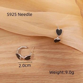 Kore C Şeklinde Siyah Kalp Saplama Küpe Kadınlar için Sevimli Moda Narin Emaye Mini Kulak Tırnak kadın mücevheratı noel hediyesi 5
